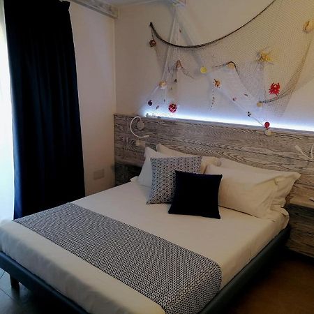 Bed and Breakfast Gi & Ro Al Mare Castelsardo Exterior foto