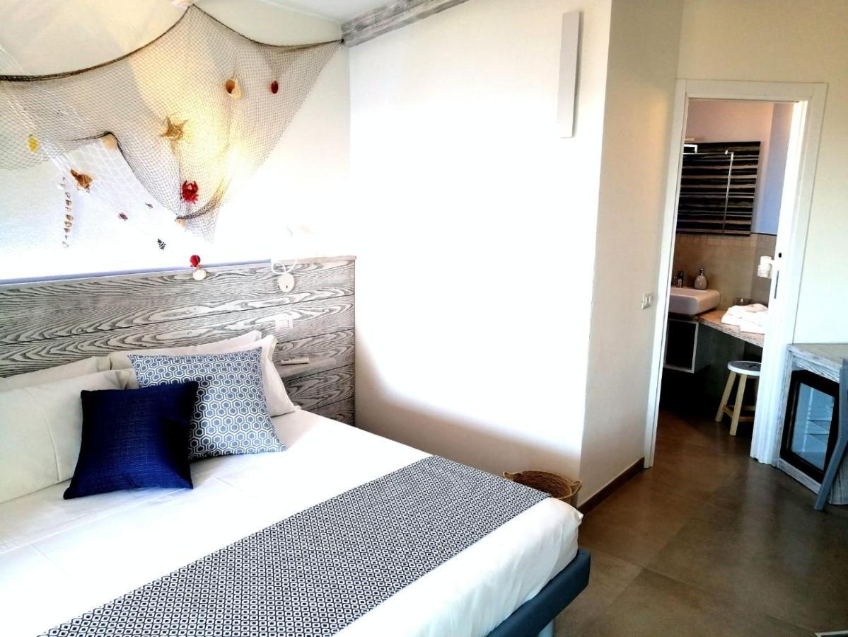 Bed and Breakfast Gi & Ro Al Mare Castelsardo Exterior foto
